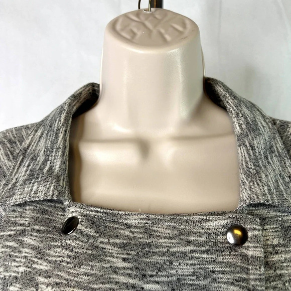 Anthro Guest Editor Gray Sweater Jacket Snap Closure Size Medium - Picture 3 of 14